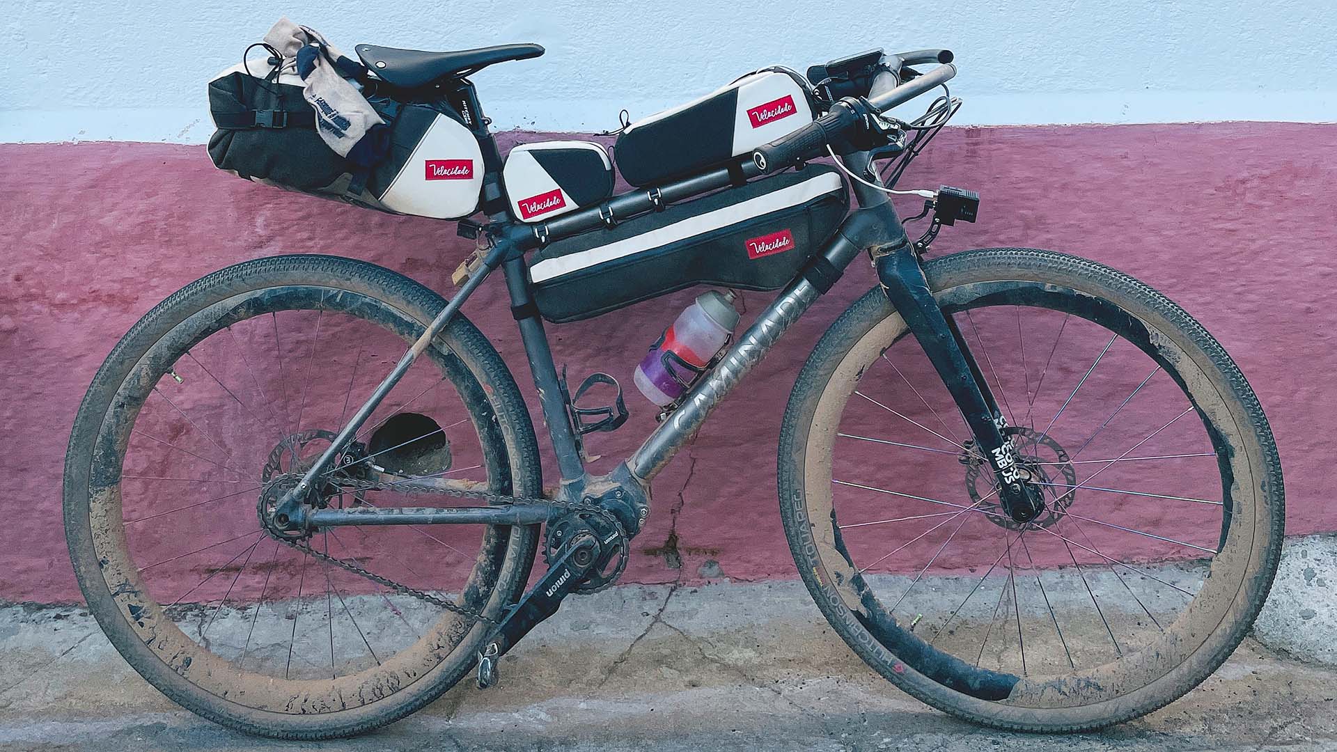 Le vélo en titane de la Gravel Birds