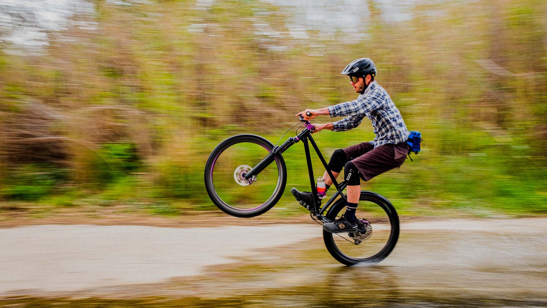 Sur les sentiers en VTT