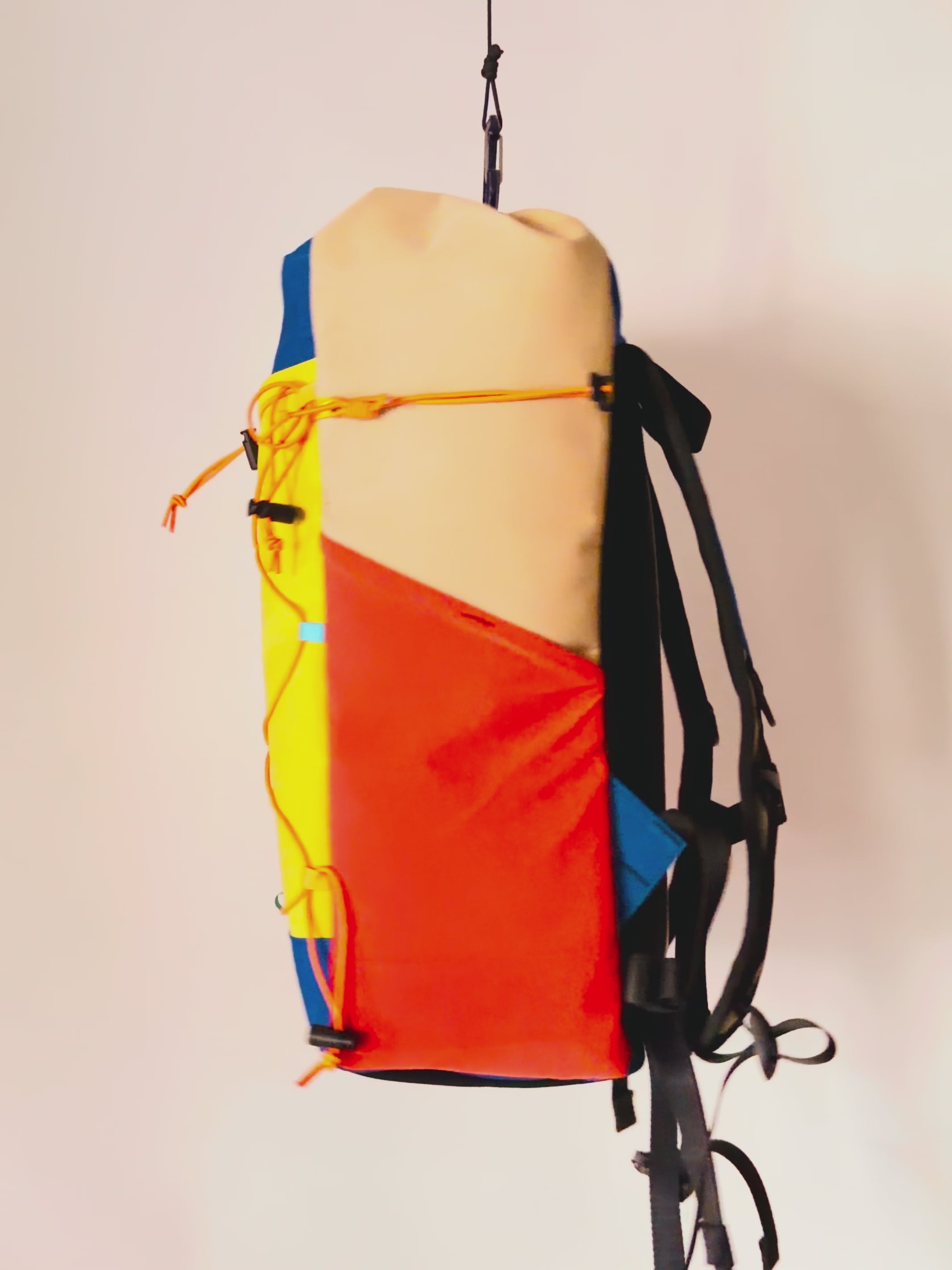 Charger la vidéo : Polaris (Personnalisable)