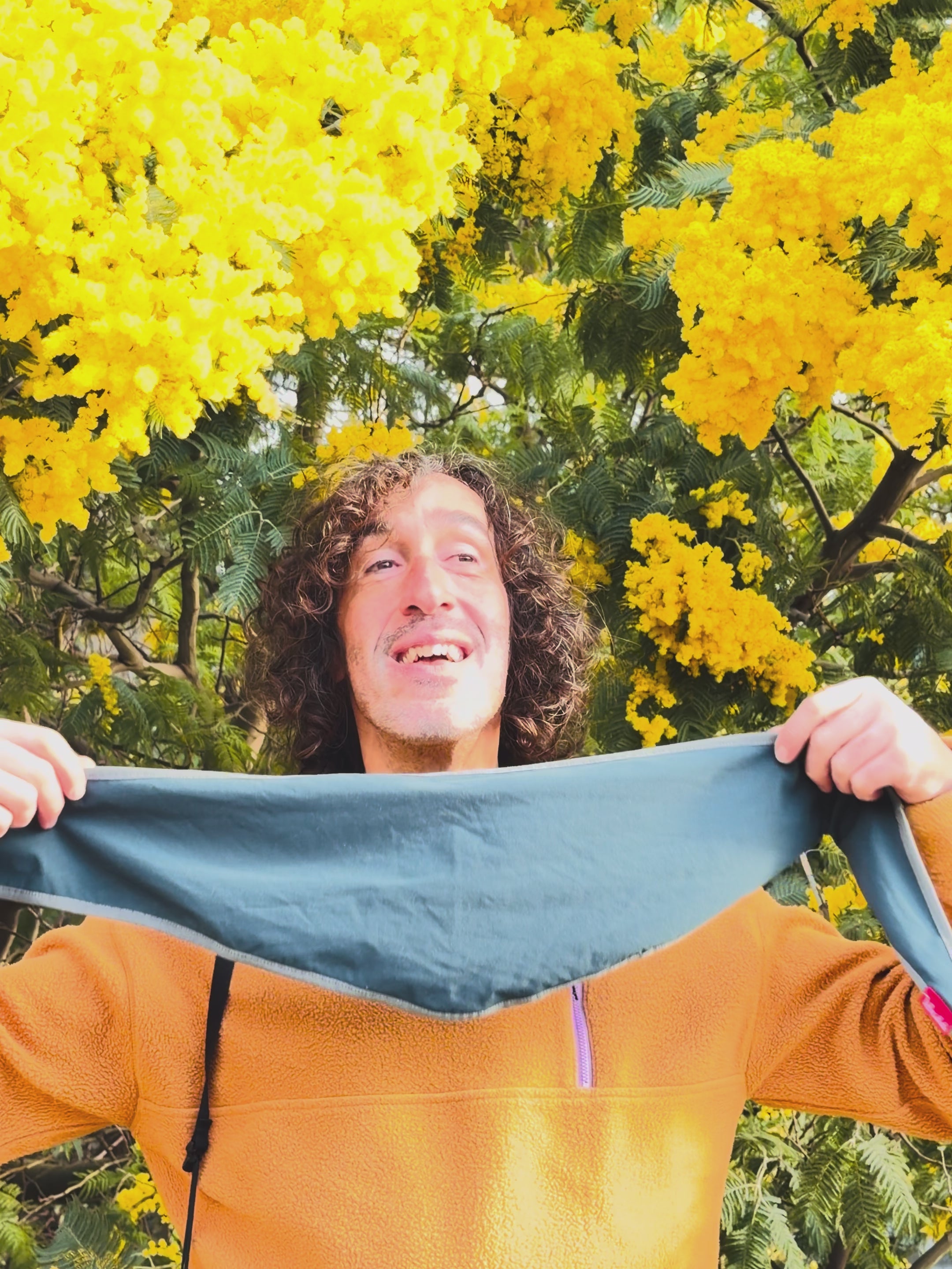 Charger la vidéo : Bandana en laine mérinos
