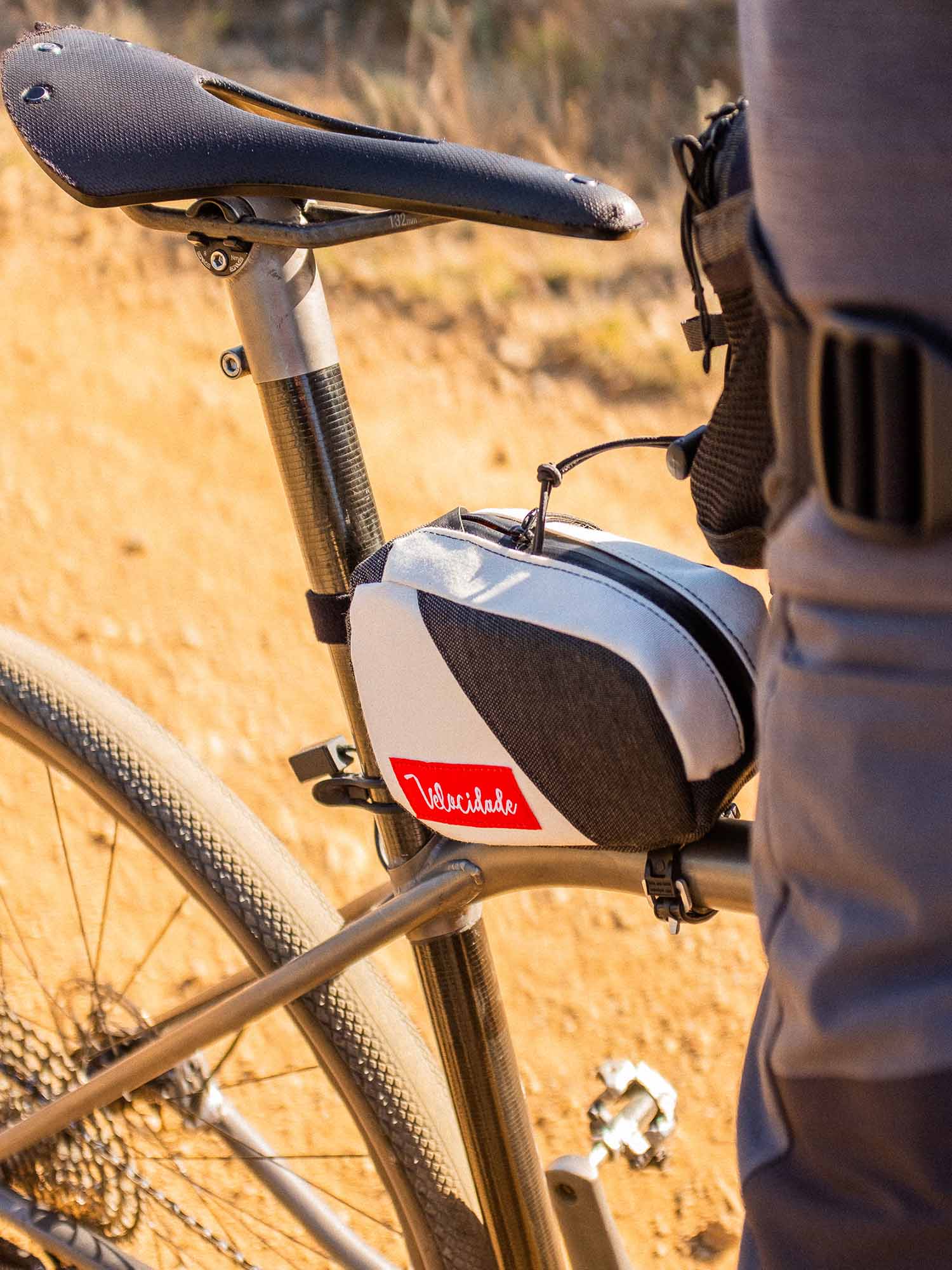 Sacoche bikepacking top tube