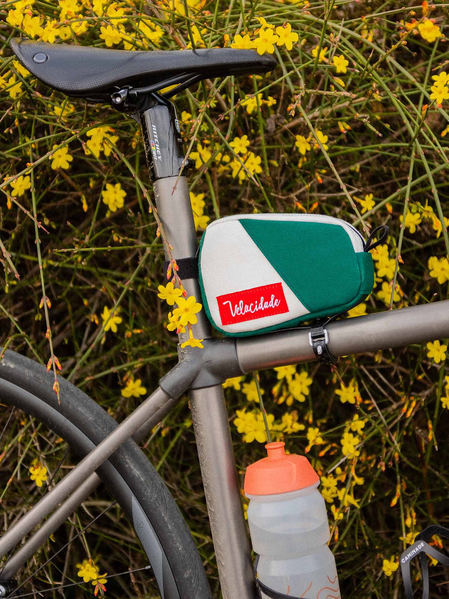 Sacoche bikepacking top tube