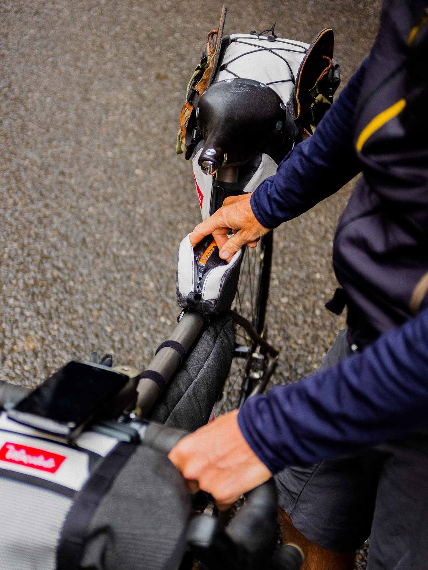 Sacoche bikepacking top tube